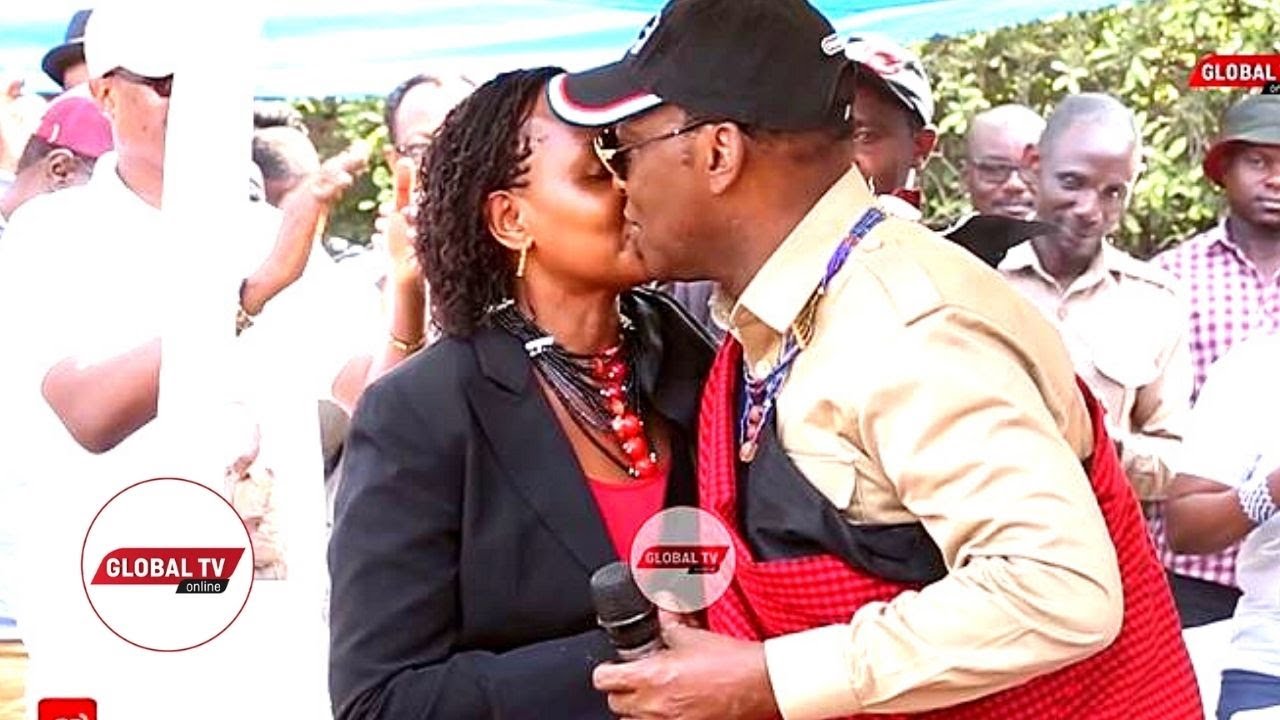 MABUSU LIVE: MBOWE NA MKEWE WAONESHANA MAHABA HADHARANI KWENYE MKUTANO WAKE..