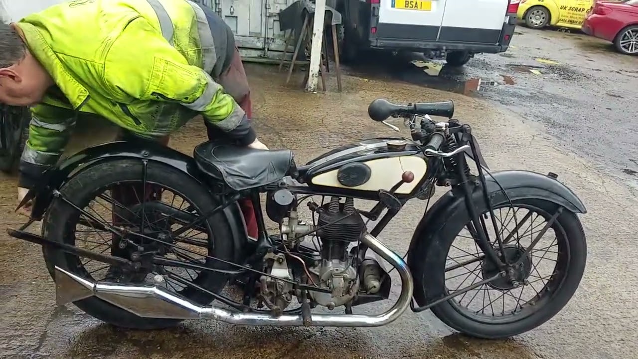 1928 Matchless T3 500cc at Andy Tiernans 