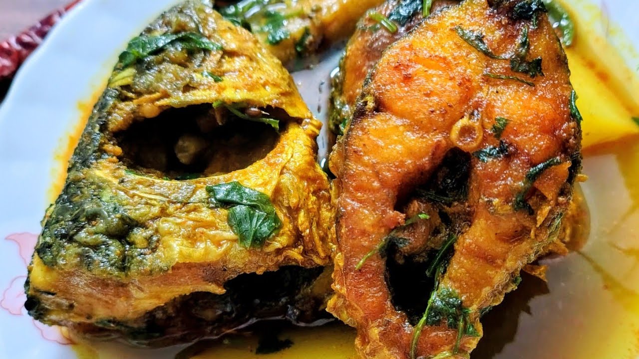 সুস্বাদু ও স্বাস্থ্যকর মাছের ঝোল একবার এইভাবে খেয়ে দেখুন | Bengali Style Macher Jhol Recipe 