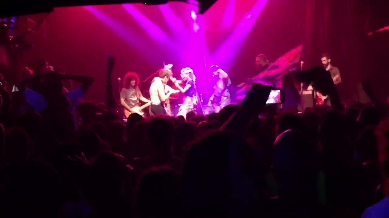 Pity Álvarez (Viejas Locas/Intoxicados) c/ Dinamita Pereda y la Swing Factory @ Montevideo - 13/2/16