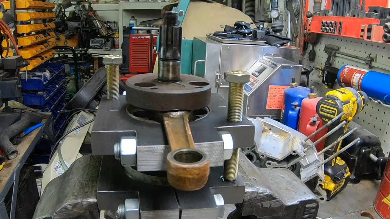 Yamaha HS1, 90cc twin crankshaft disassembly.