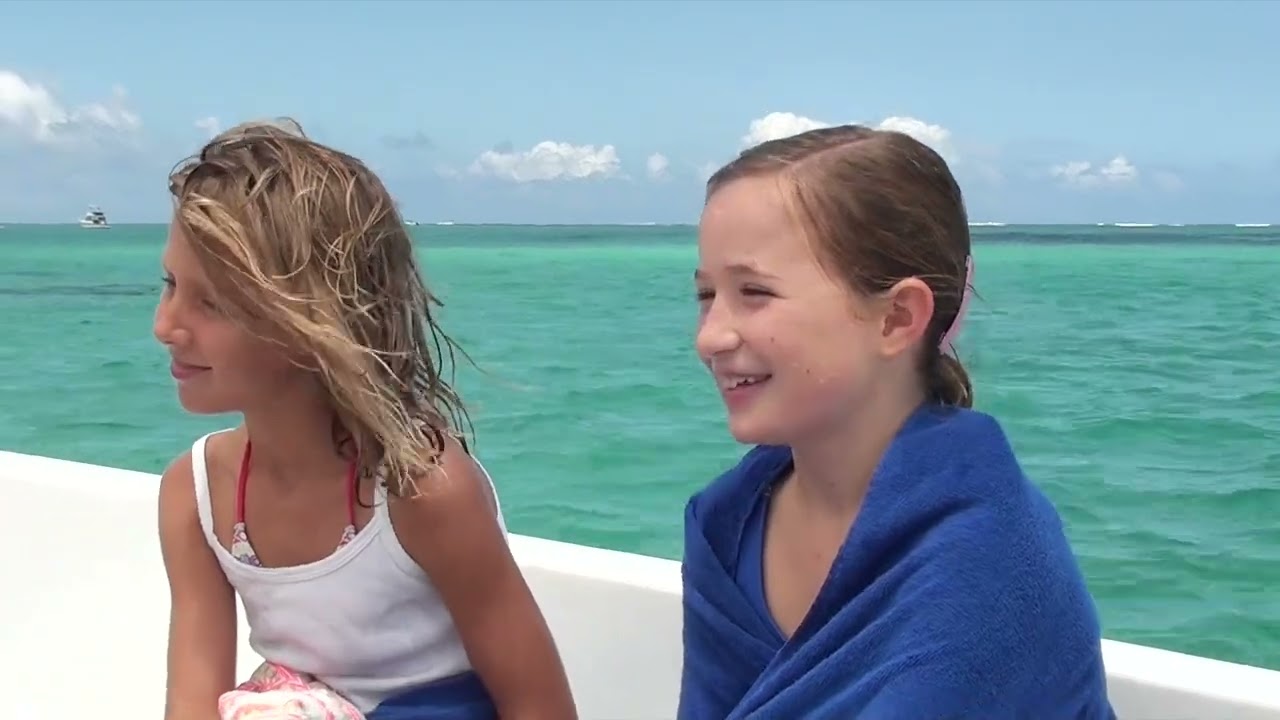 Film  2ème Les vacances AU PARADIS avec 5 Petits enfants
