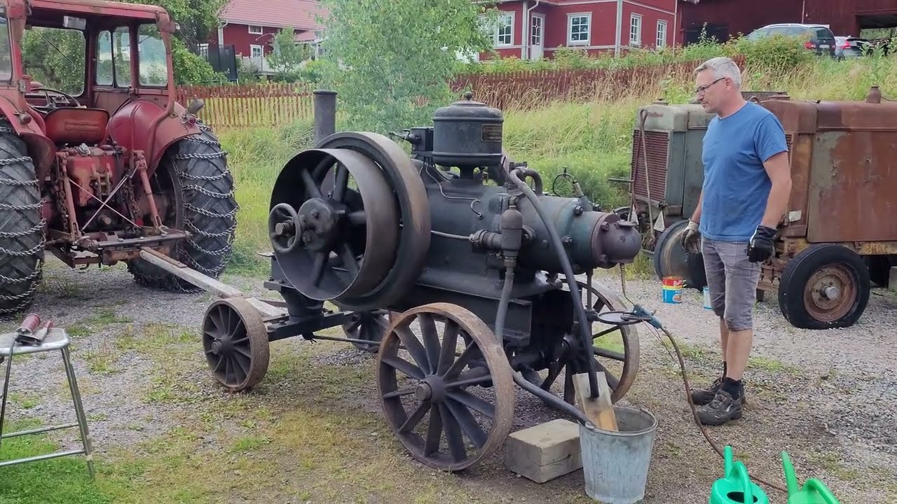 1929 Transportable 16 HP Hot Bulb Engine Startup