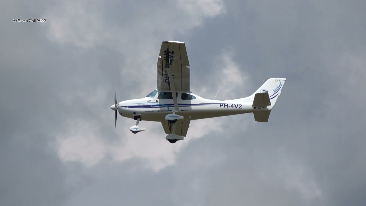TL Ultralight TL-3000 Sirius PH-4V2 Adventure Flights Teuge Airport 1 Juli 2022