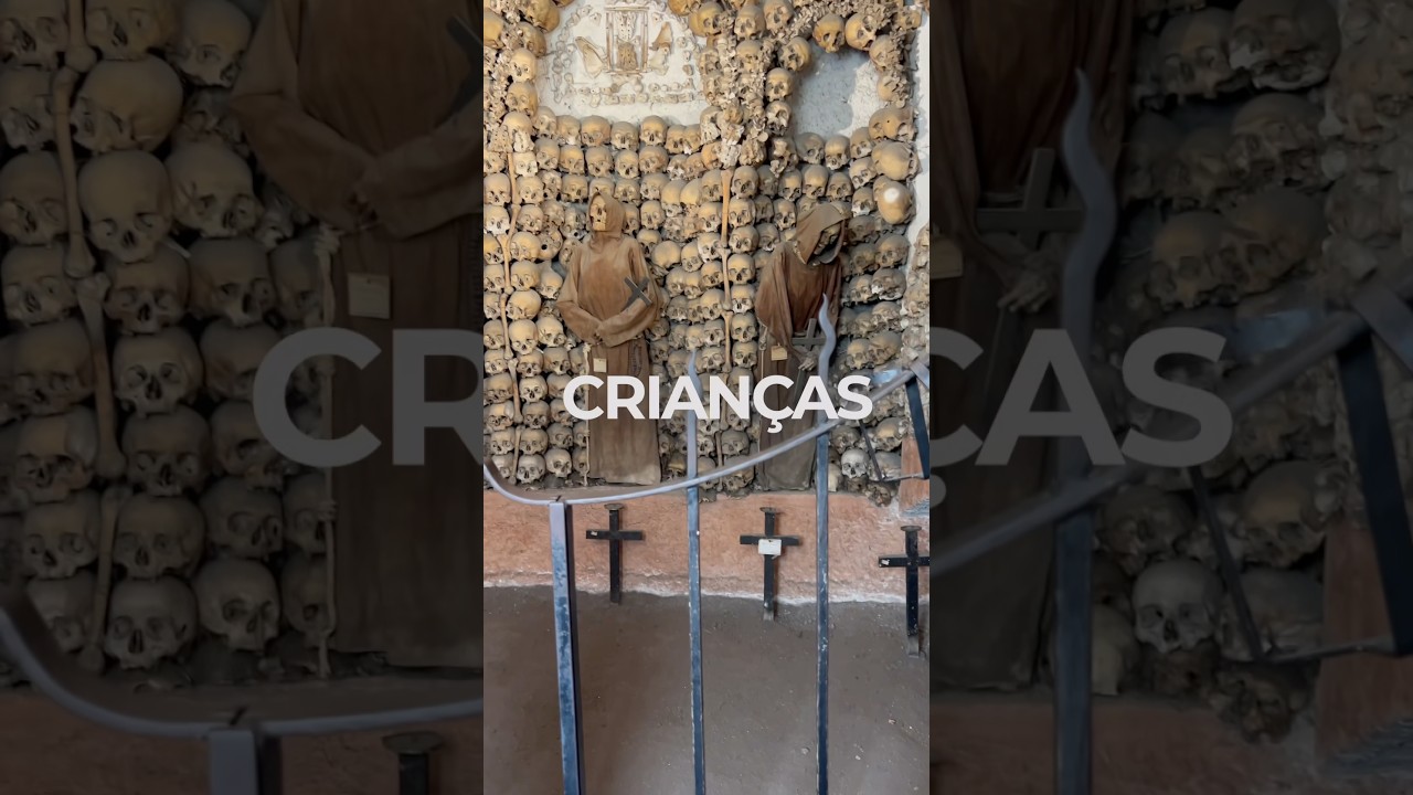 Uma igreja em #Roma constru&iacute;da com ossos #italia #turismomacabro #Halloween #turismo #curiosidades