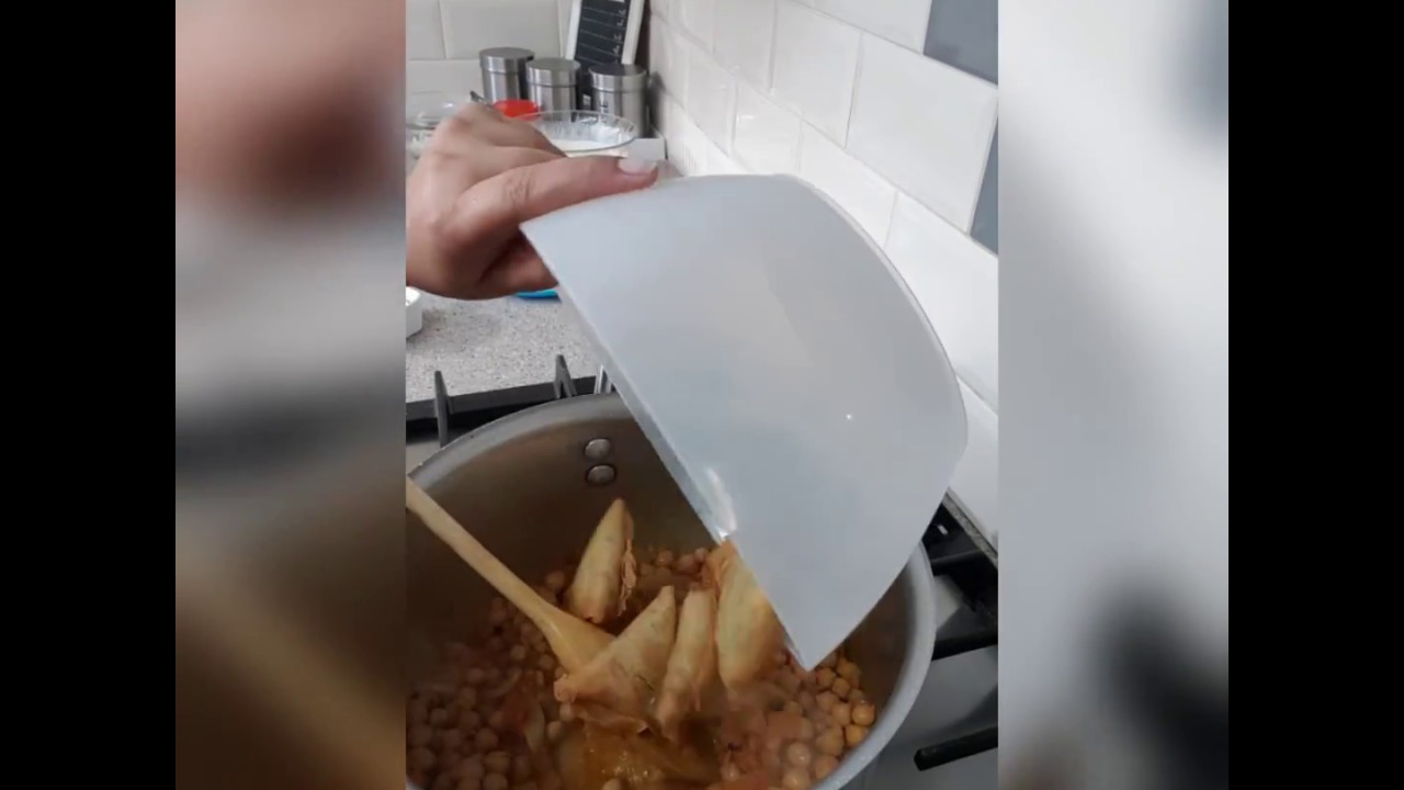 Samosa Chaat #Pakistani recipe#very tasty #chaat#