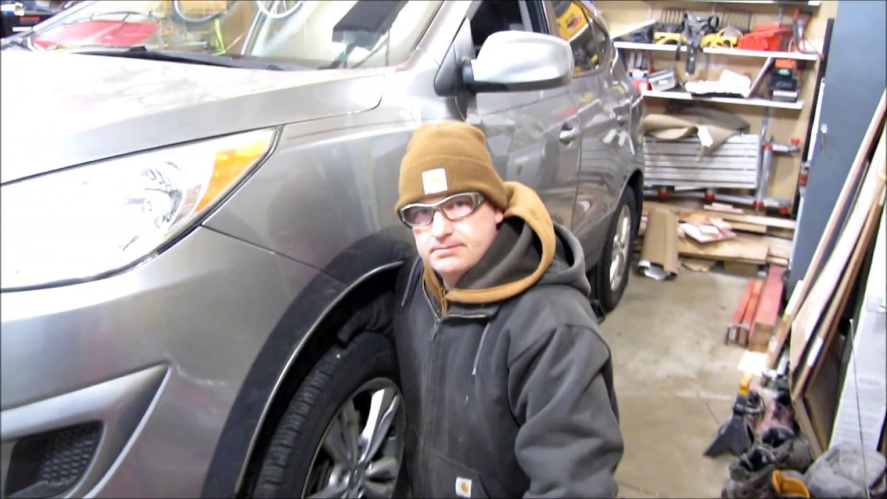 Замена нижнего шарового шарнира на Hyundai Tucson 2011 года.