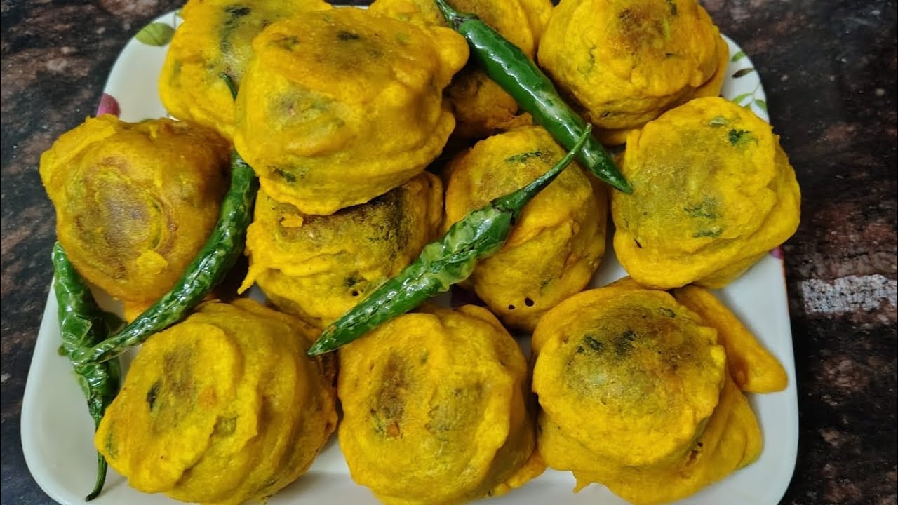 मटर की कचौरी सब खाते होंगे लेकिन मटर के बटाटा वडा कभी खाइए है ।। Batata Vada Recipe 