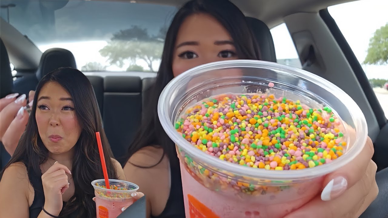 Emily Reviews Burger King’s NEW Frozen Nerds Strawberry Drink 🍓🥶 | Exem Food Reviews