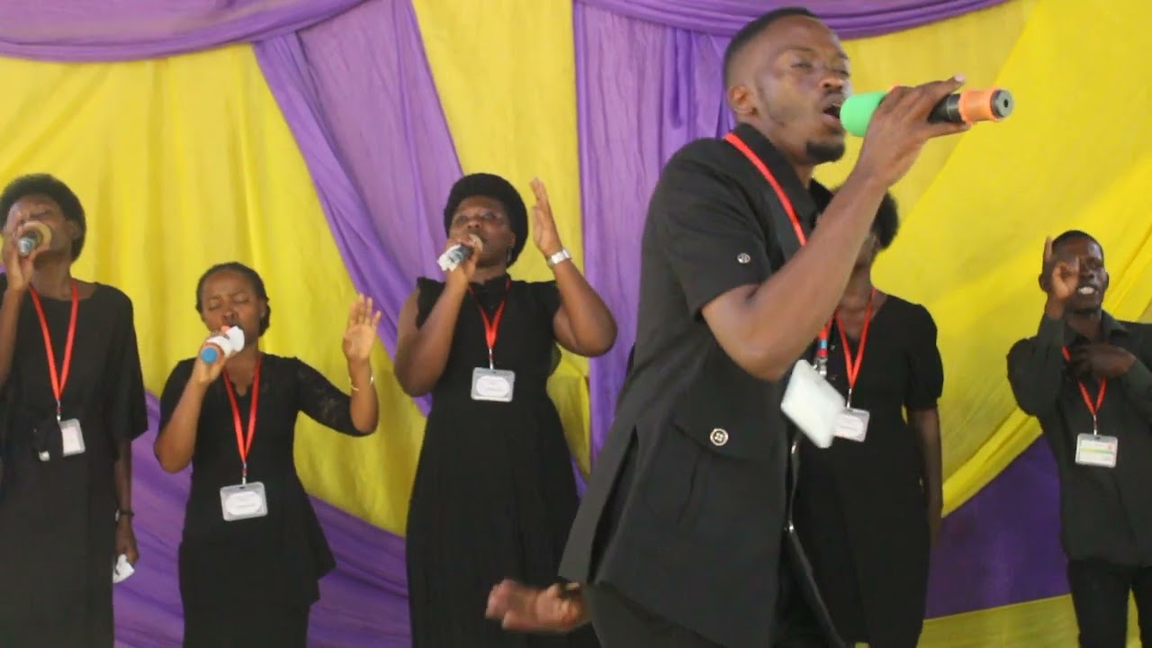 Nyimusa Emikono Jange eri Katonda Wange - Kazo Miracle Center church