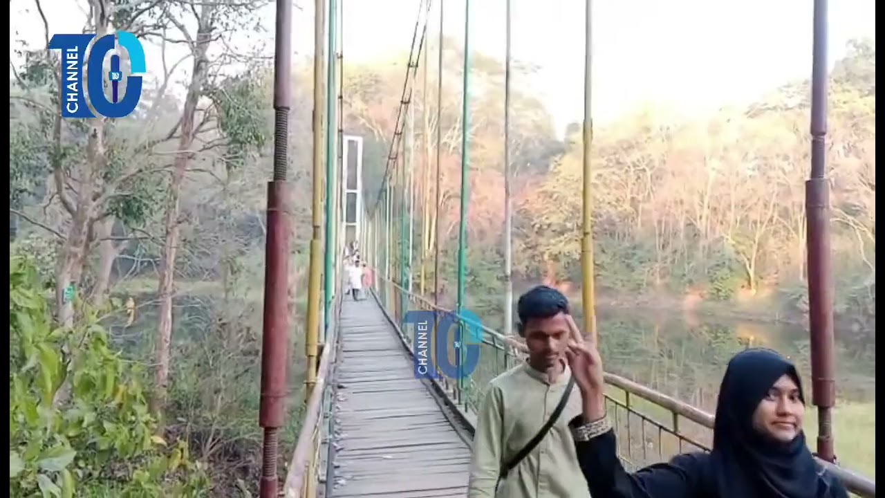 চট্টগ্রামে ইকোপার্কের সৌন্দর্যের আড়ালে চলছে শারীরিক অপকর্ম ও অশ্লীলতা, নেই কর্তৃপক্ষের নজরদারি! C10