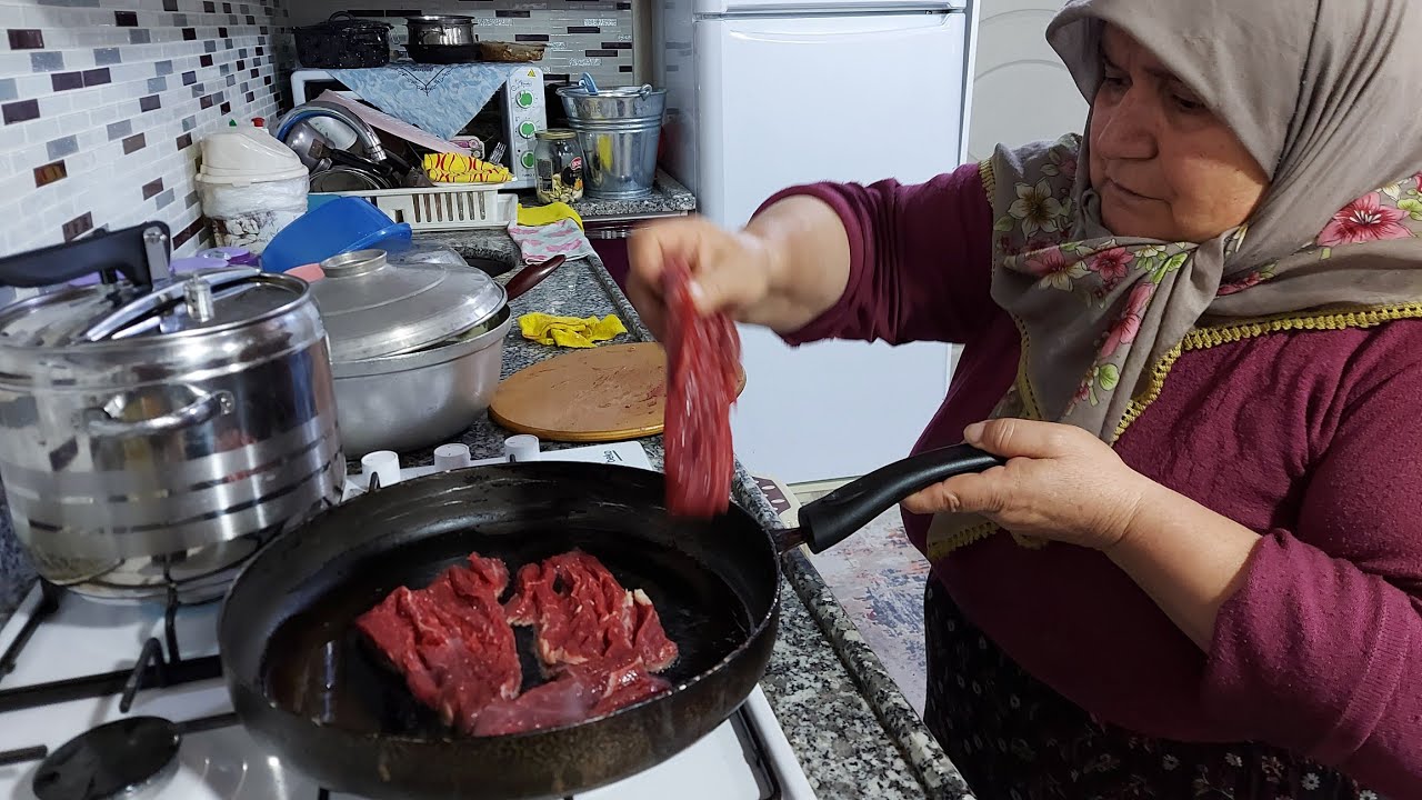 Öğlen yemeği  Şadiye anne yemekleri