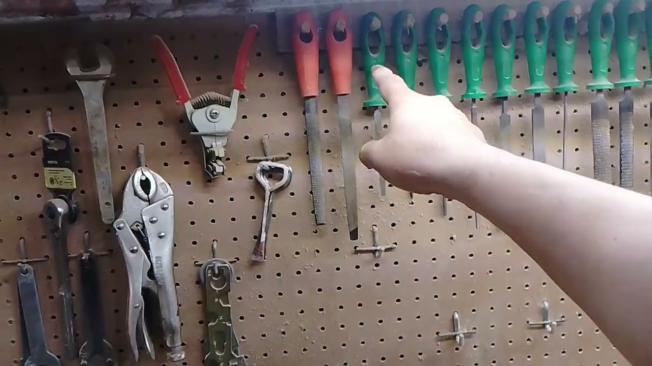 ¿ Cómo utilizar el perfocel para organizar la herramienta en la pared ?
