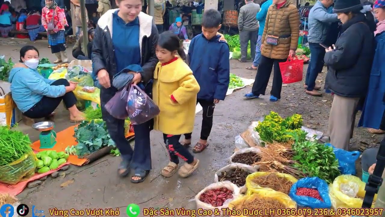Vỡ Trện Chợ Phiên Vùng Cao  Dịp Cuối Năm