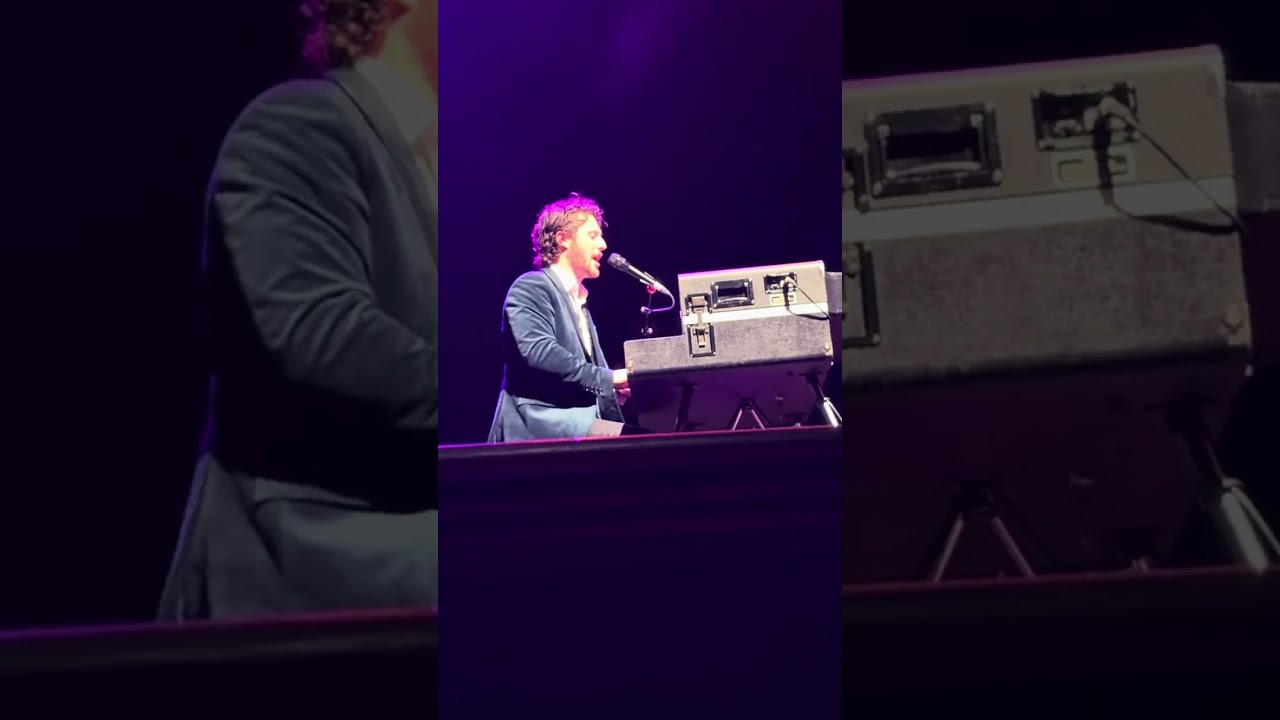 Noah Reid | We Three Kings, Massey Hall 