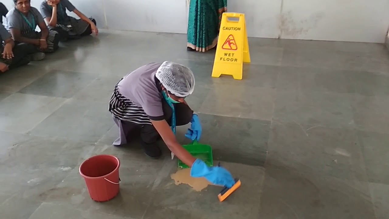 Good and bad house keeping of Spillage removal procedure at work place.