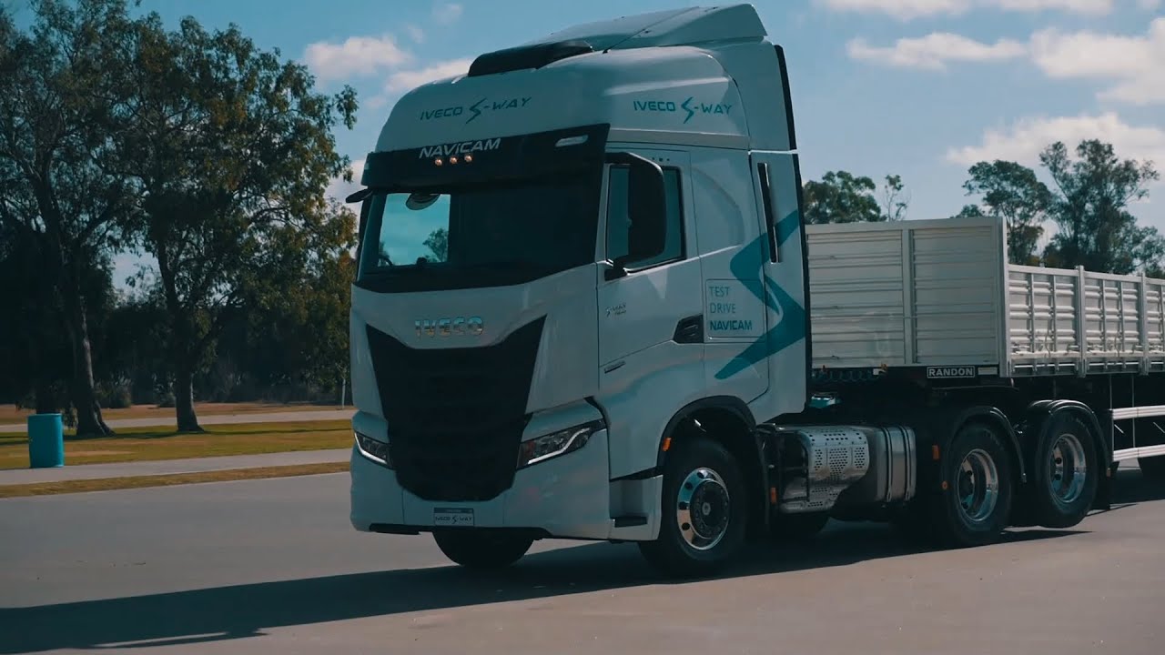 CONTACTO IVECO S-WAY