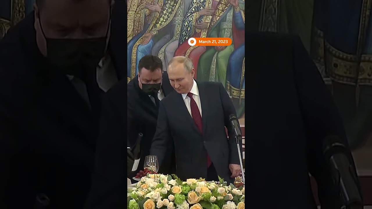 Putin and Xi toast 'friendship' in Moscow