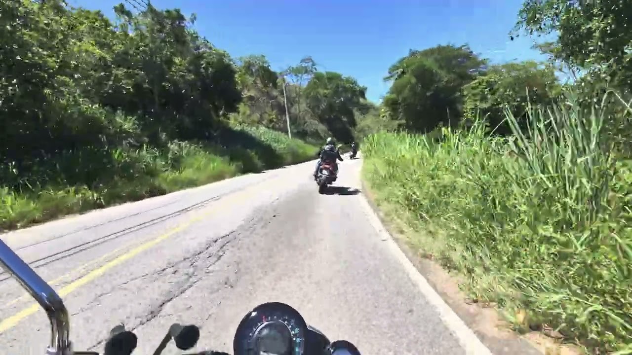 Role com os amigos Julio e o casal Hugo e Rebeca , Parque Arqueológico cidade  Sao Joao Marcos 
