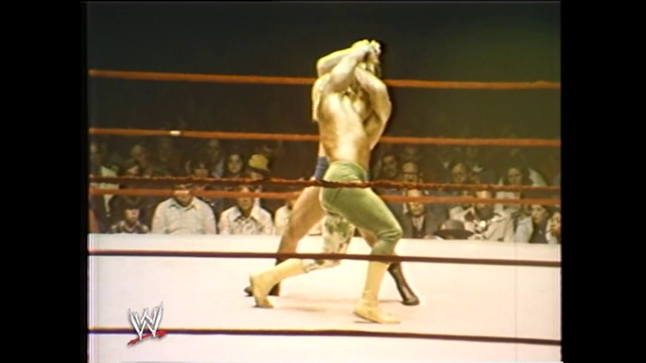 WWF Greatest Wrestling Matches Superstar Billy Graham vs Bruno Sammartino 4/30/77
