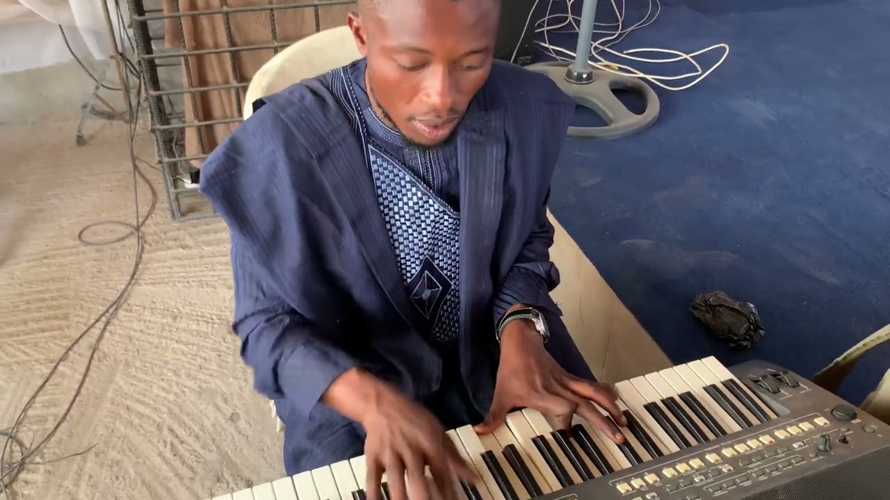 B’ola- Sunmisola Agbebi  piano chord extensions