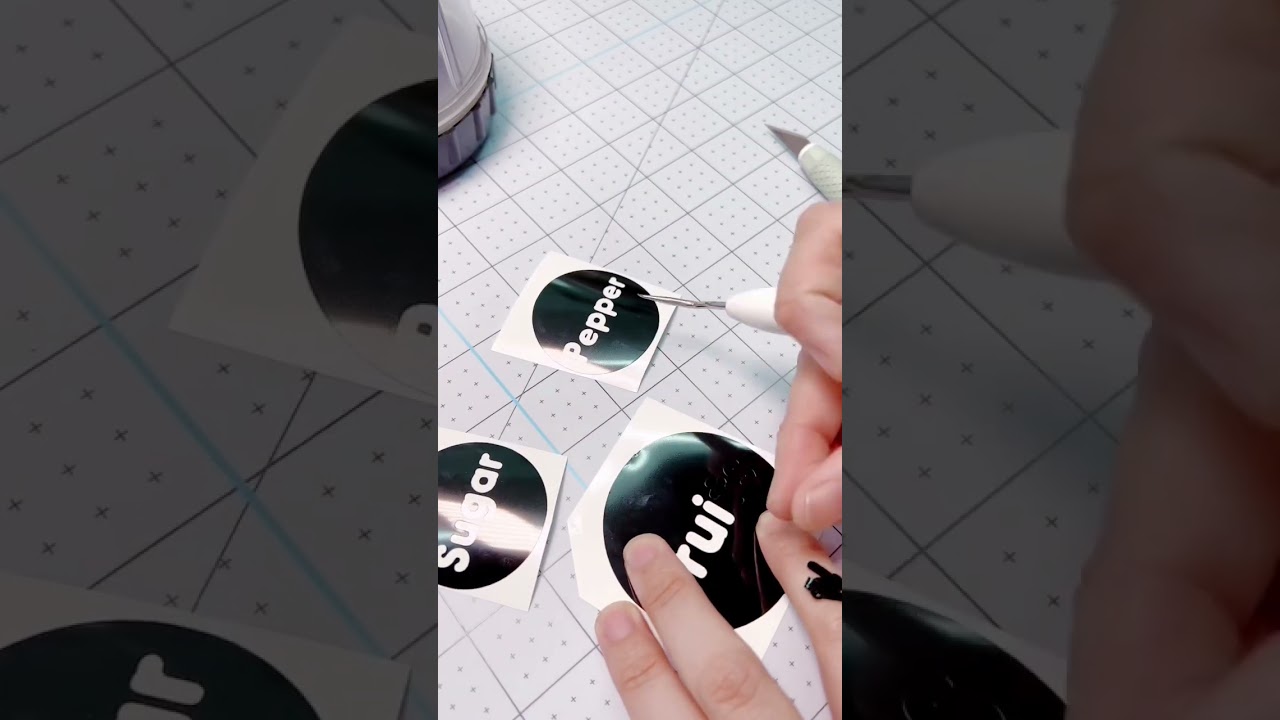 Do this to prevent bubbles when applying vinyl decals 👌🏼 #cricut #cricutmade #cricutdiy #vinyl