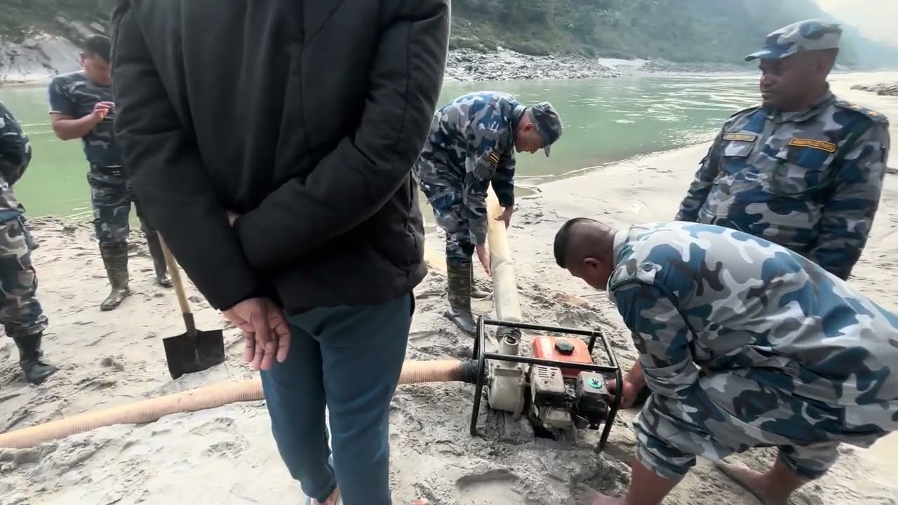 त्रिशूली नदीको बगरमा पुरिएको बस | Simaltal Bus | Trishuli River |New Update |