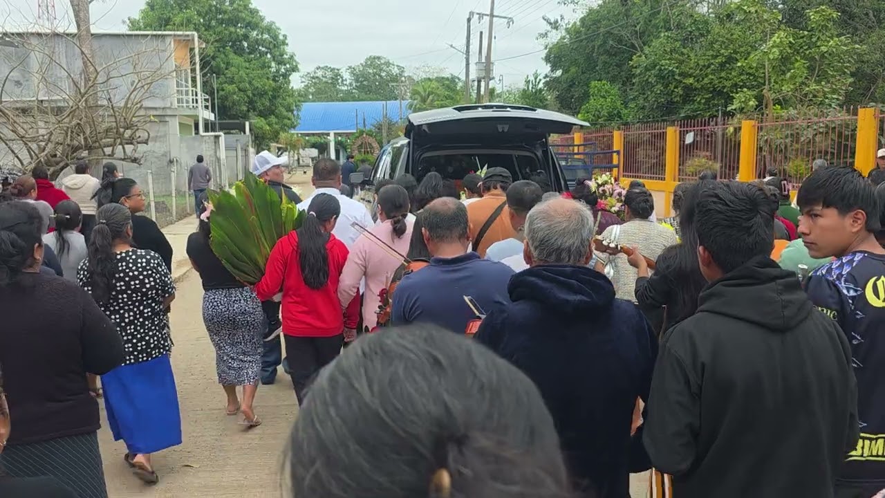 Cortejo fúnebre de Isabel Velasco Manzano parte 2
