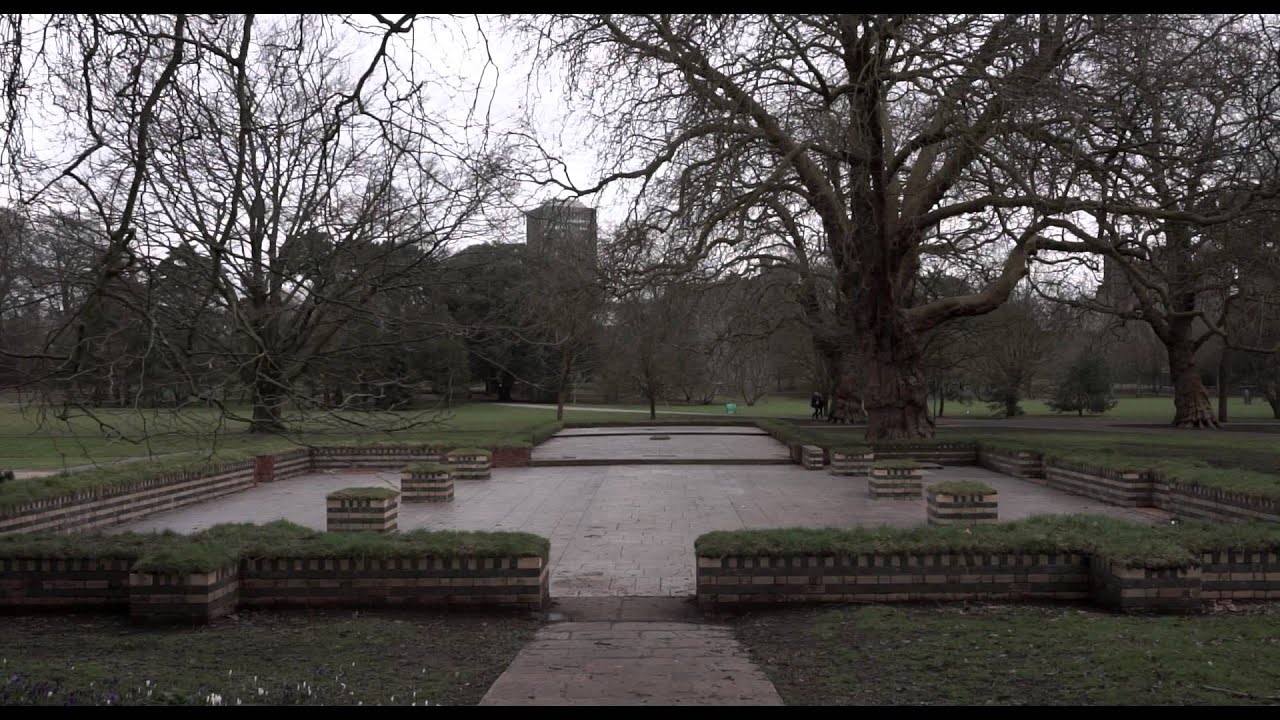 Cardiff: A Sightseeing Tour (English)