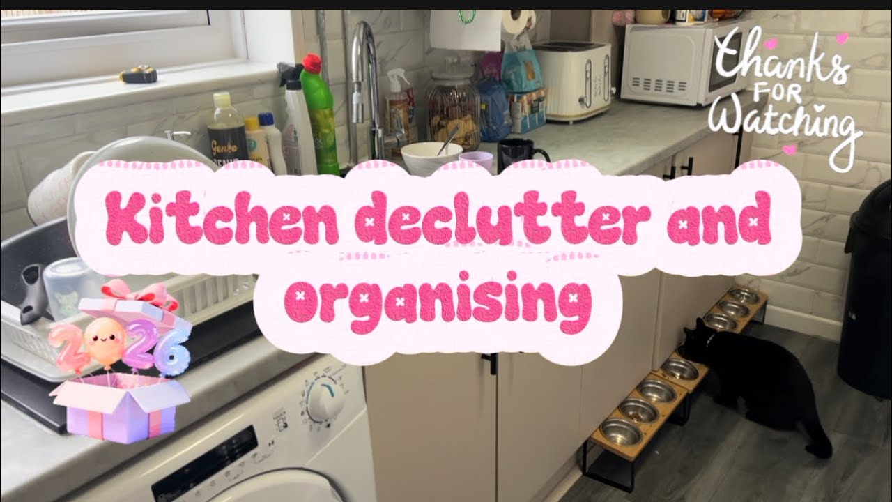 KITCHEN DEEP CLEAN AND DECLUTTER | SPEED CLEANING MOTIVATION | BIG UK FAMILY OF 14 