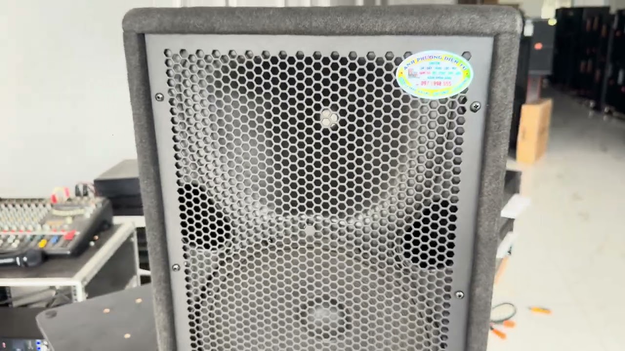Rất hiếm… loa jbl 212 Pro zin đẹp 0971998555