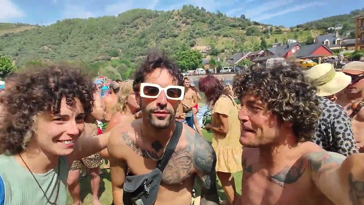 Fiestizaje en Villafranca del Bierzo, Domingo 16/7/23‎@diegopradosantamarta  playa fluvial (1)