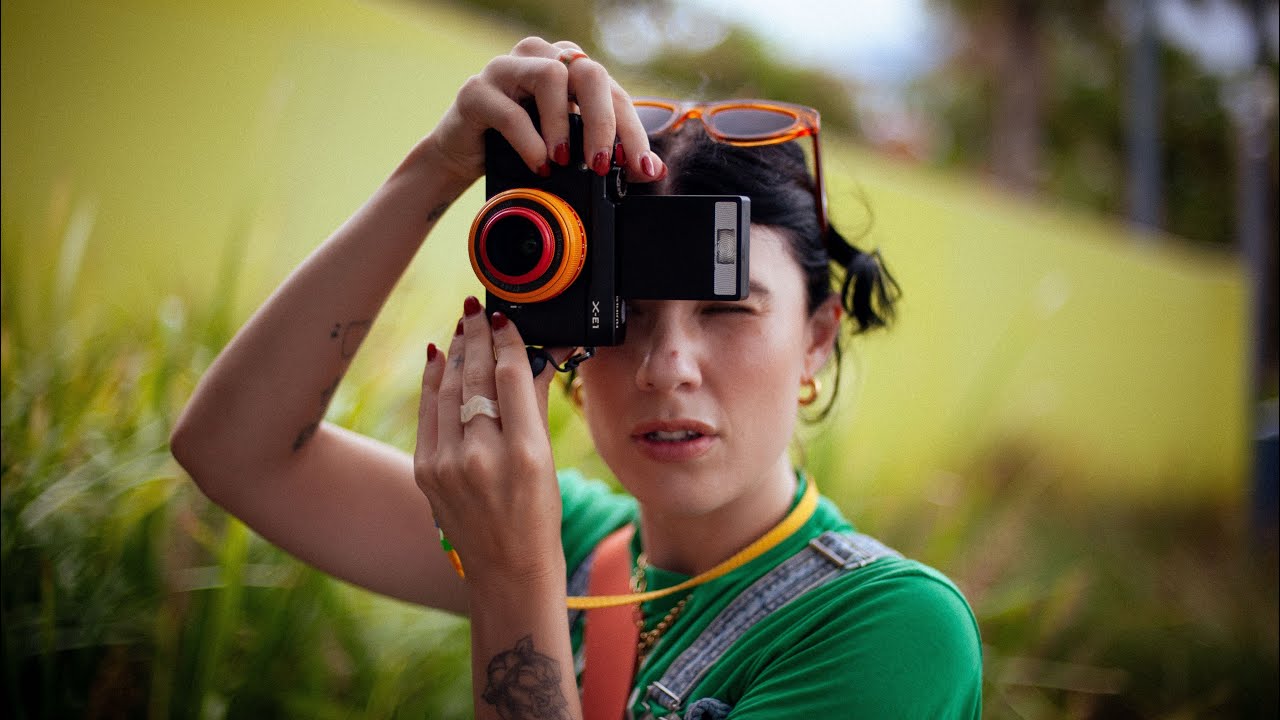 A Creative Flash Photography Demonstration Using The KEKS KF-01