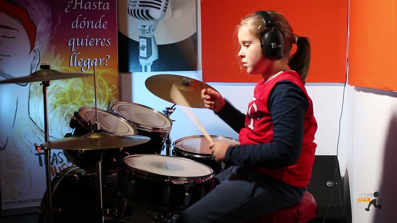 RODRIGO - Malú- Blanco y Negro - ( Drum Cover)