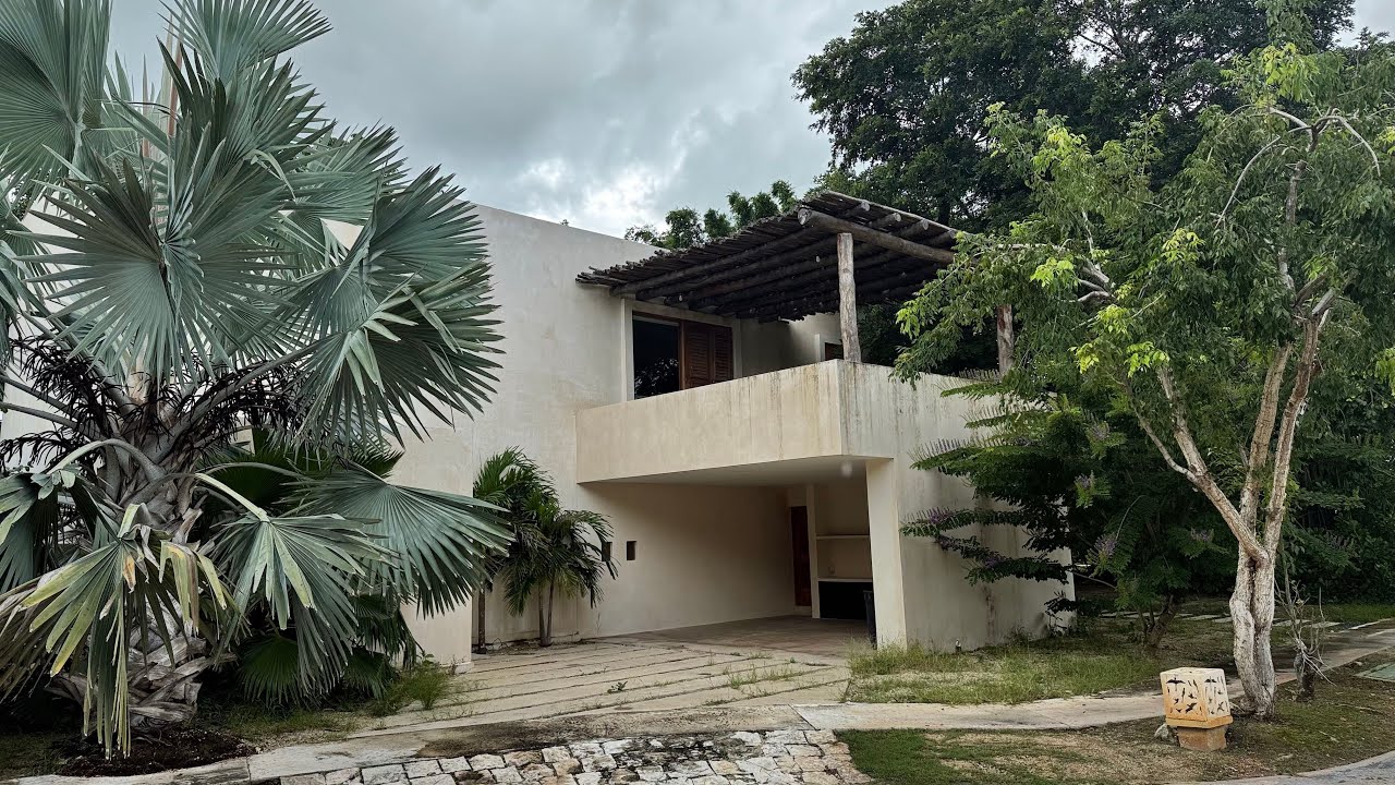 CASA EN VENTA DENTRO DEL YUCATÁN COUNTRY CLUB 