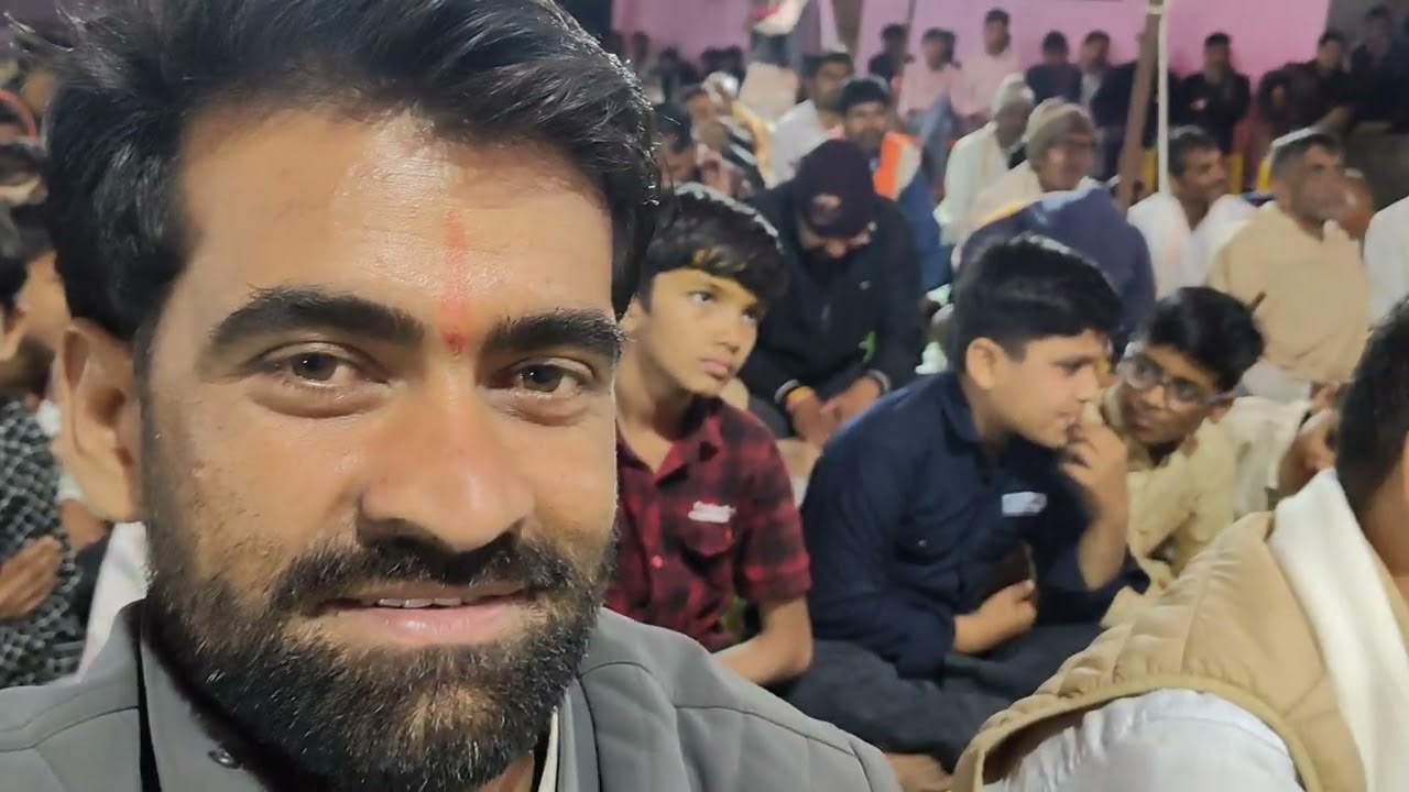 देवेंद्र दांगी के मुखारविंद से कवि सम्मेलन सम्पन्न हुआ 