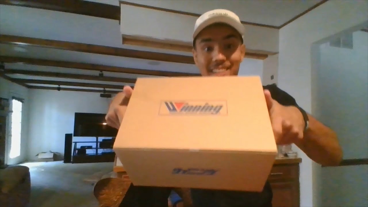 Winning ms-200 8oz Fight Gloves Unboxing.