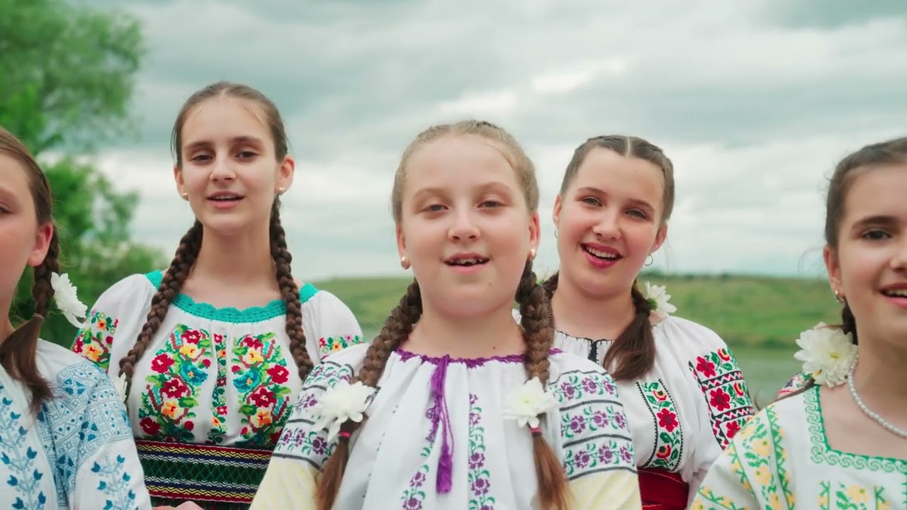 Grupul vocal ,,Flori din plai botoșănean
