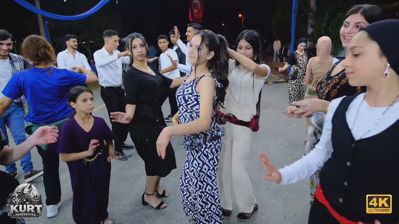KURT PRODÜKSİYON ROMAN HAVASI BİZİM NEŞELİ GENÇLİK RİTTİM DUYUNCA 4K