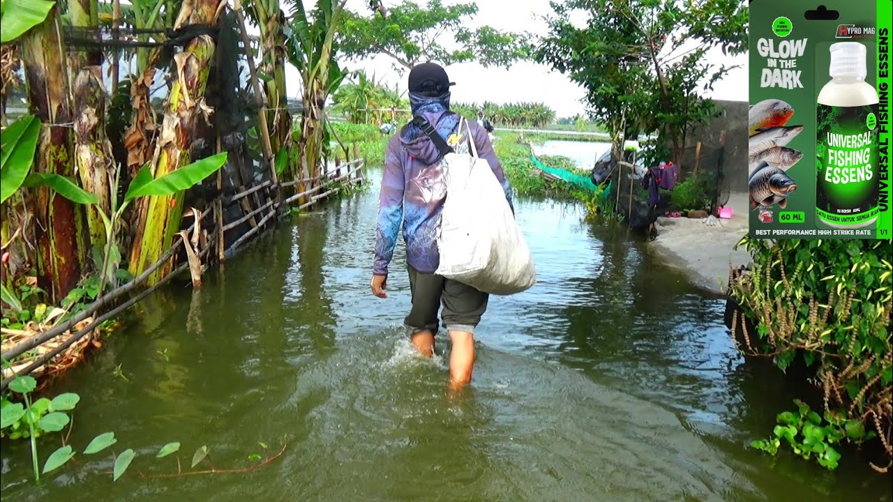 Banjir..Di bulan puasa rezekinya pemancing mancing disini gak pakai lama pulang bawah banyak ikan