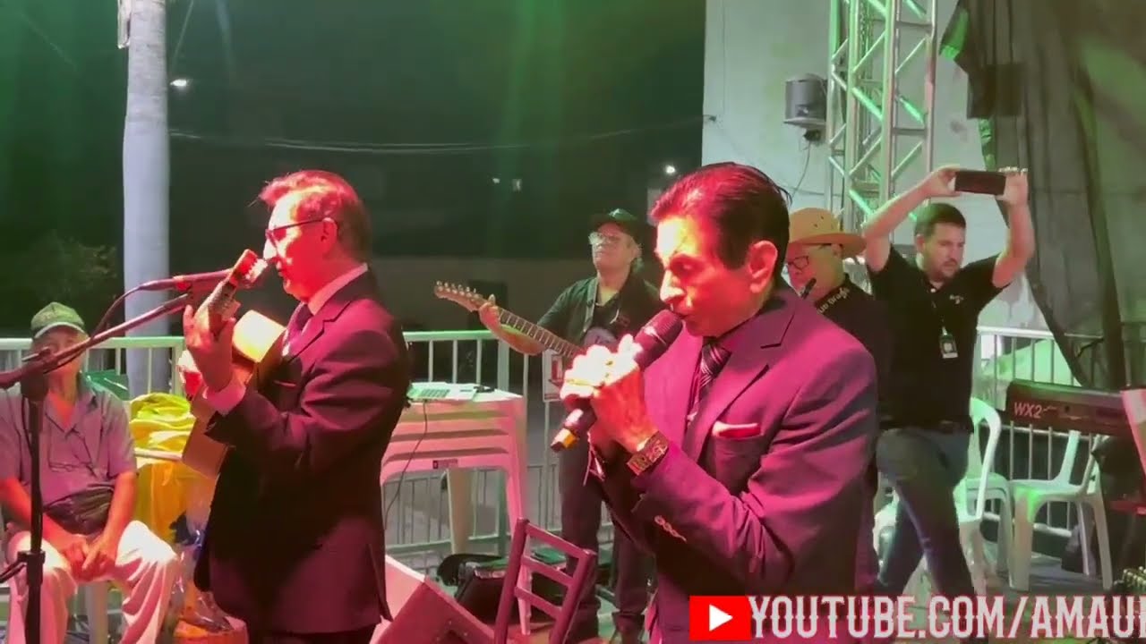 Como Eu Chorei - Louren&ccedil;o e Lorival ao Vivo Em Dom Cavati Mg
