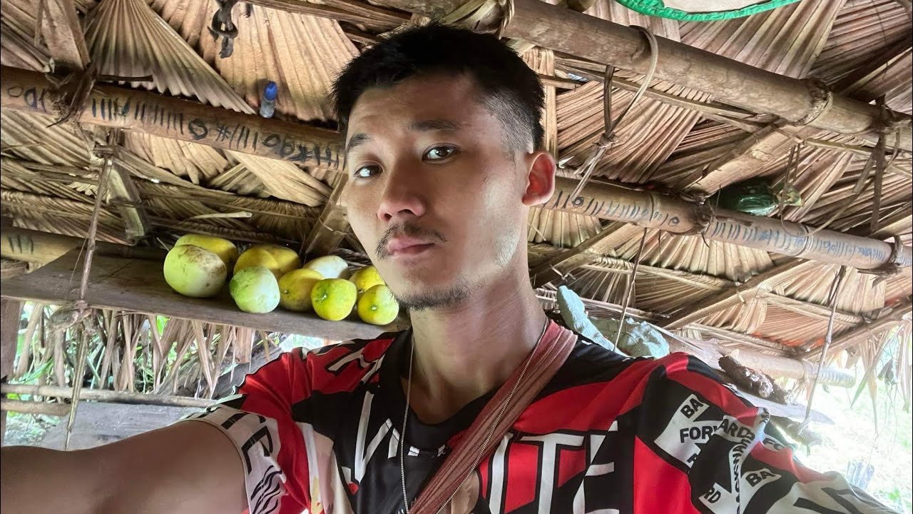 Karen song [ ယသ့ၣ်နီၣ်က့ၤယအိၣ်ယဆိးလီၢ် Music Video ]by Poe cha na