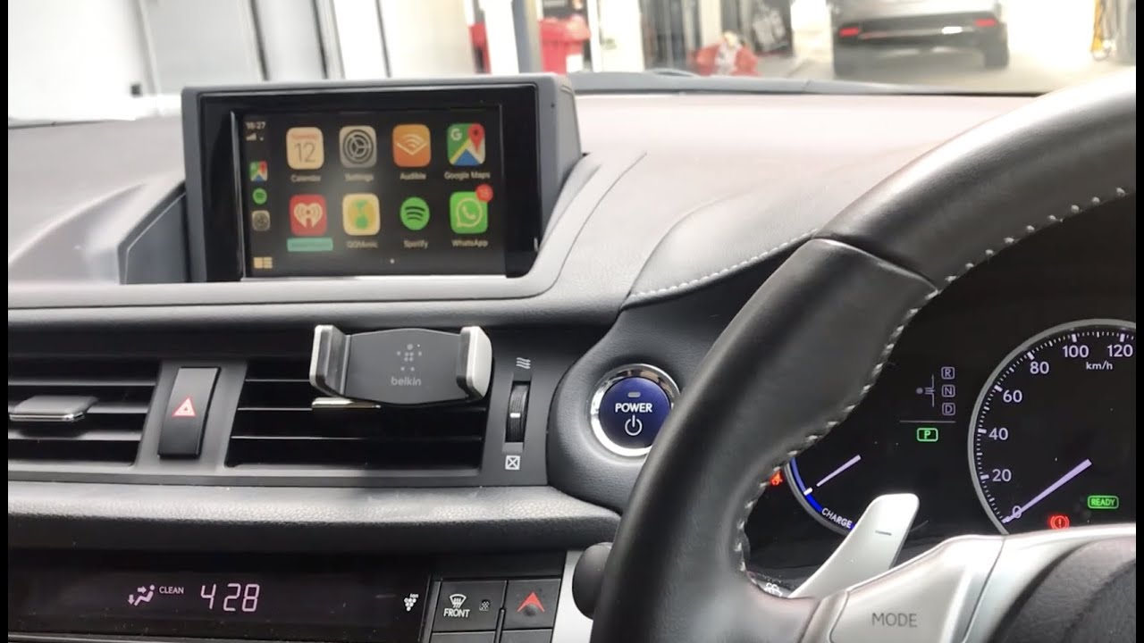 Lexus CT200h Apple CarPlay and Android auto