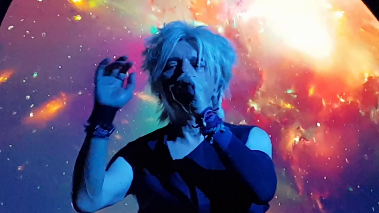 1- Indochine - Black Sky