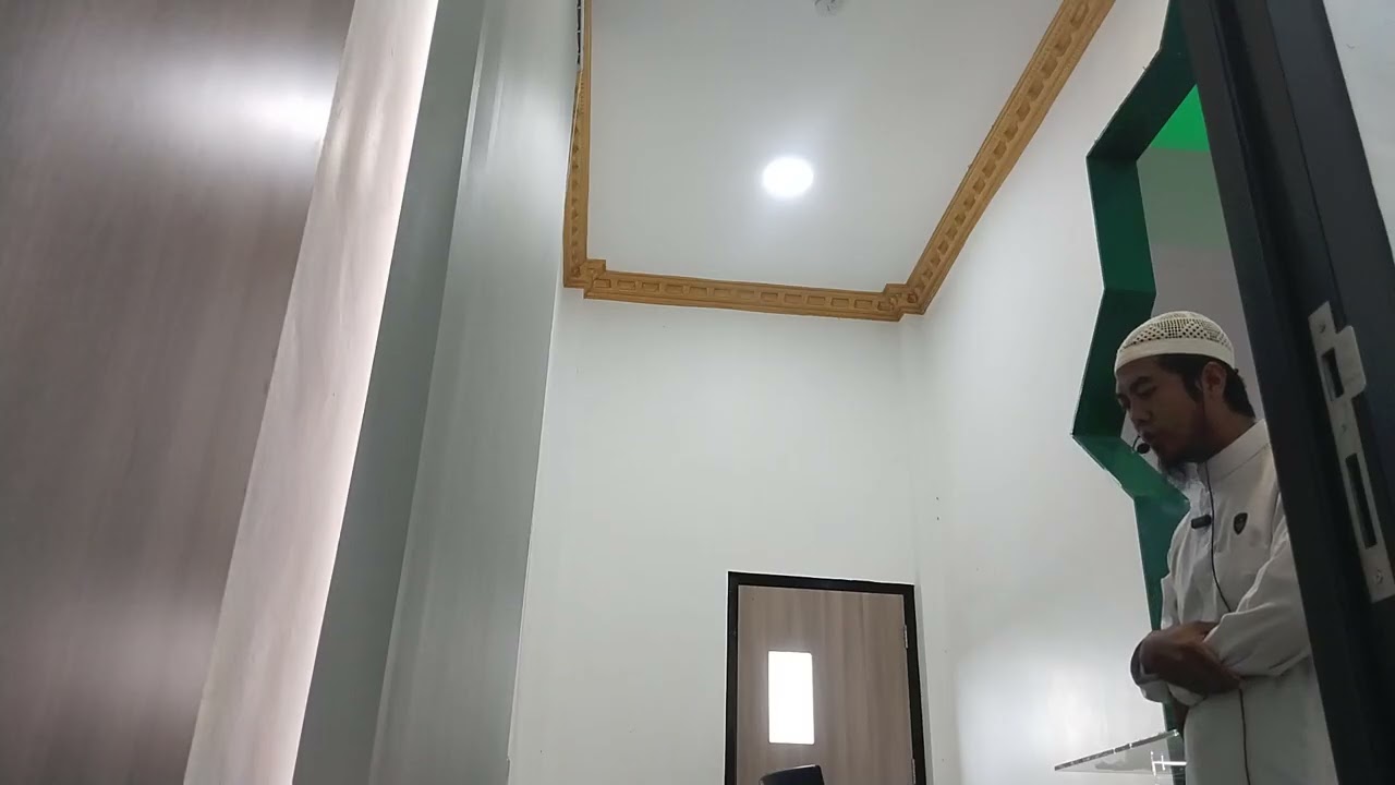 Imam sholat merdu, ustadz surpian