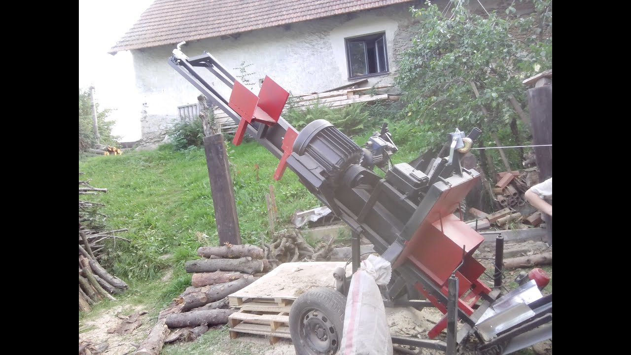 řezání palivového dřeva automatem v MEXIKU