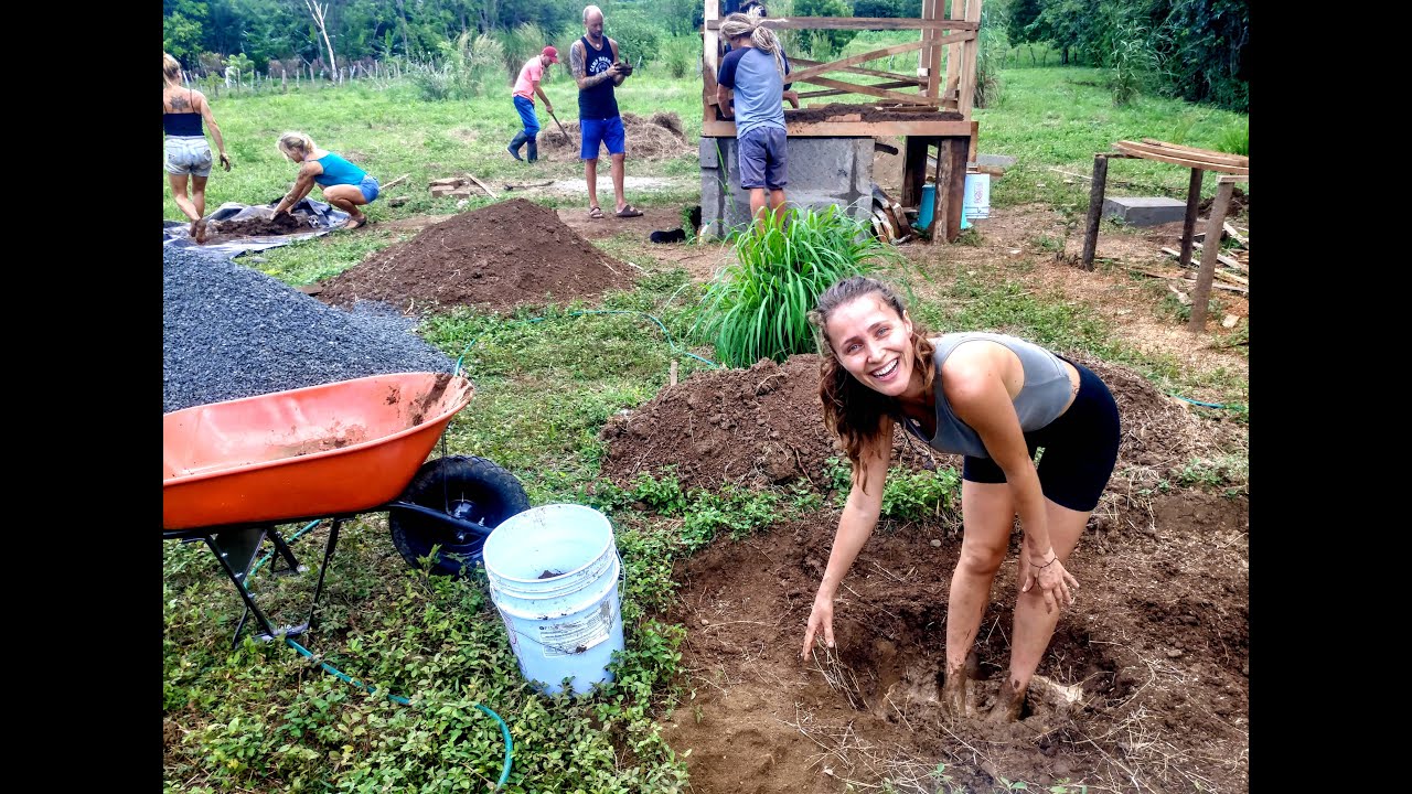 Building a Composting Toilet with Cob