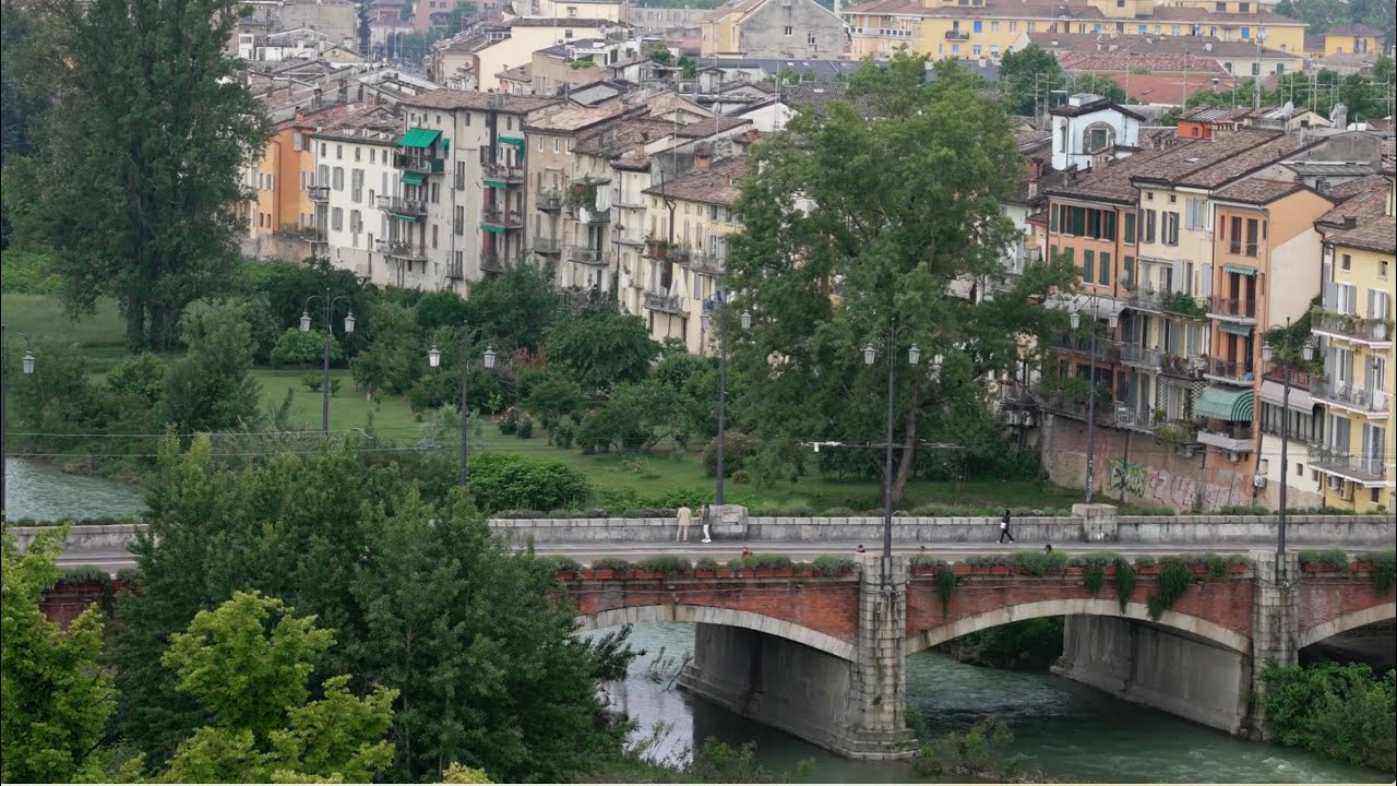Di là dall'acqua | Storie dell’Oltretorrente #1
