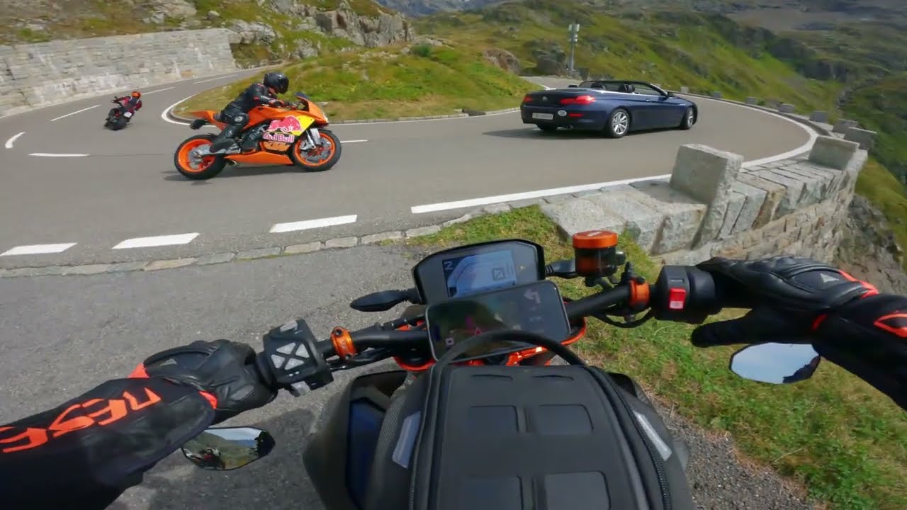 KTM 890 Duke R | Cloudy day at SustenPass | RAW