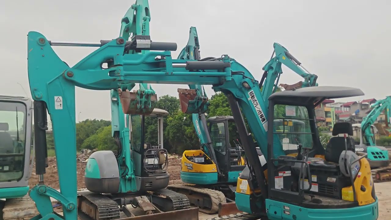 Giới thiệu máy xúc Kubota RX505 đời 2014 xích cao su cực chất AE cần liên hệ: 0988273763